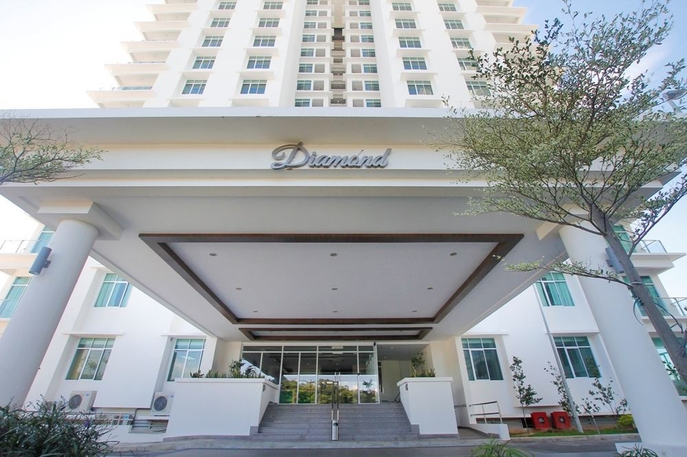 Imperial Suites Miri , Diamond Tower Exteriör bild
